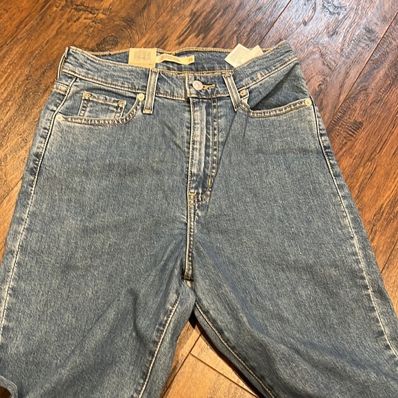 Levi’s High Waisted Taper Dad Jeans - Picture 3 of 6